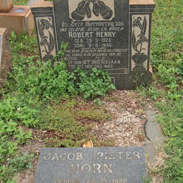 HORN Jacob Pieter 1922-1983 :: Robert Henry 1925-1946