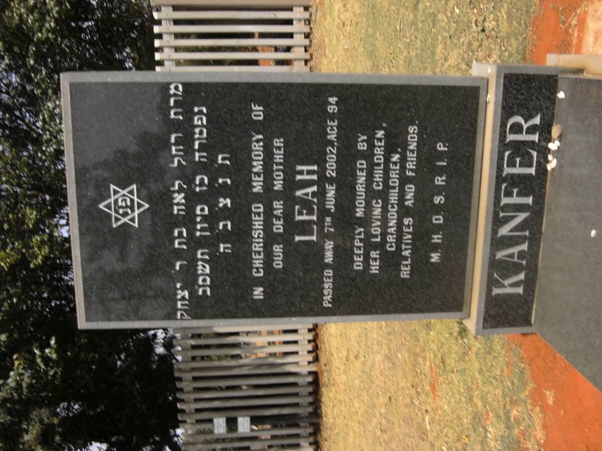 KANFER Leah -2002