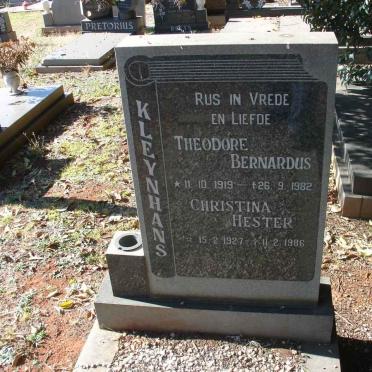 KLEYNHANS Theodore Bernardus 1919-1982 &amp; Christina Hester 1927-1986