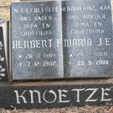 KNOETZE Herbert F. 1909-1982 &amp; Maria J.E. 1920-2009
