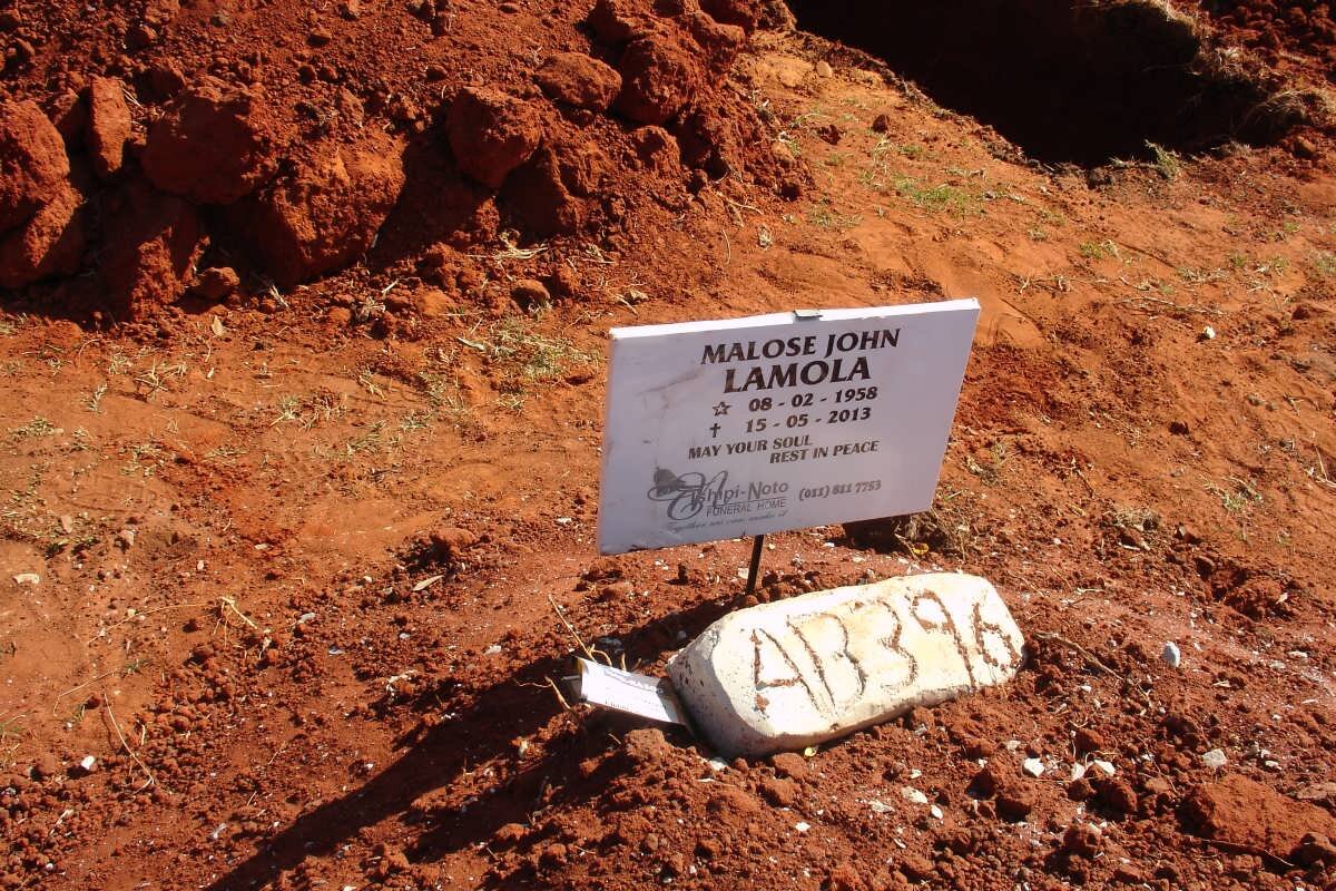 LAMOLA Malose John 1958-2013