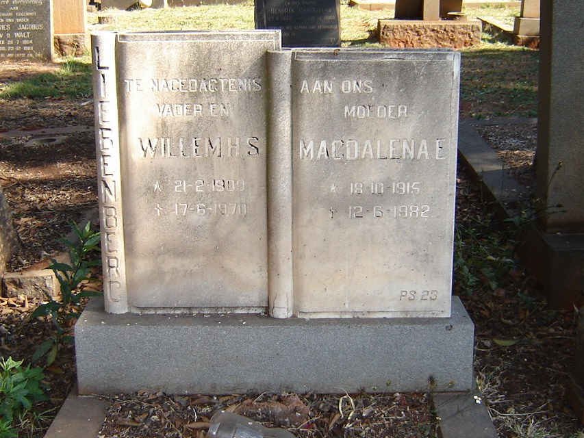 LIEBENBERG Willem H.S. 1909-1970 &amp; Magdalena E. 1915-1982