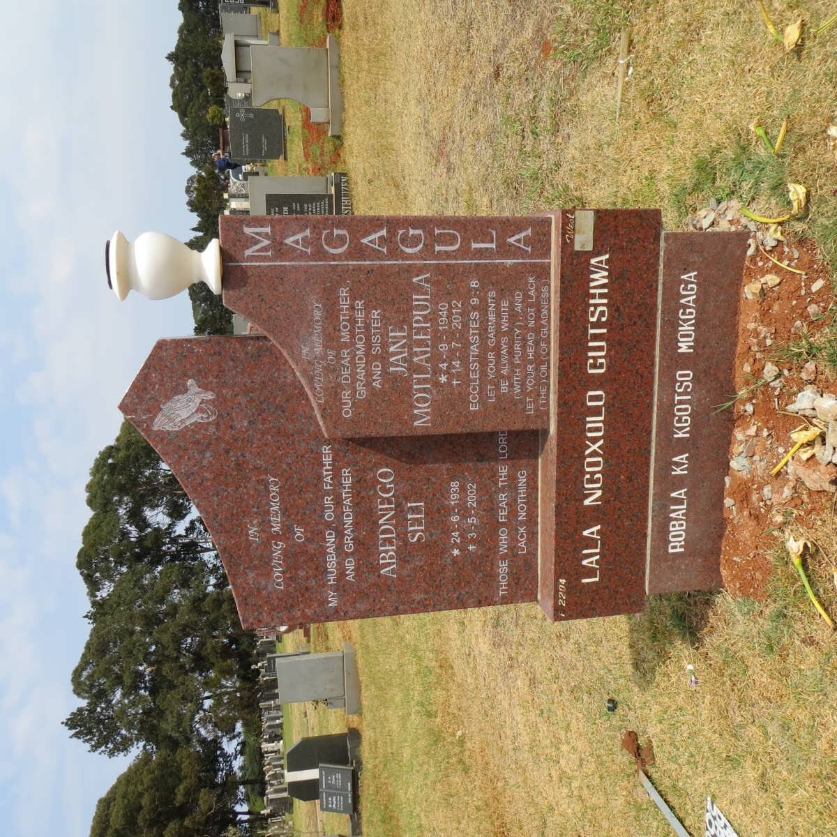 MAGAGULA Abednego Seli 1938-2002 &amp; Jane Motlalepula 1940-2012