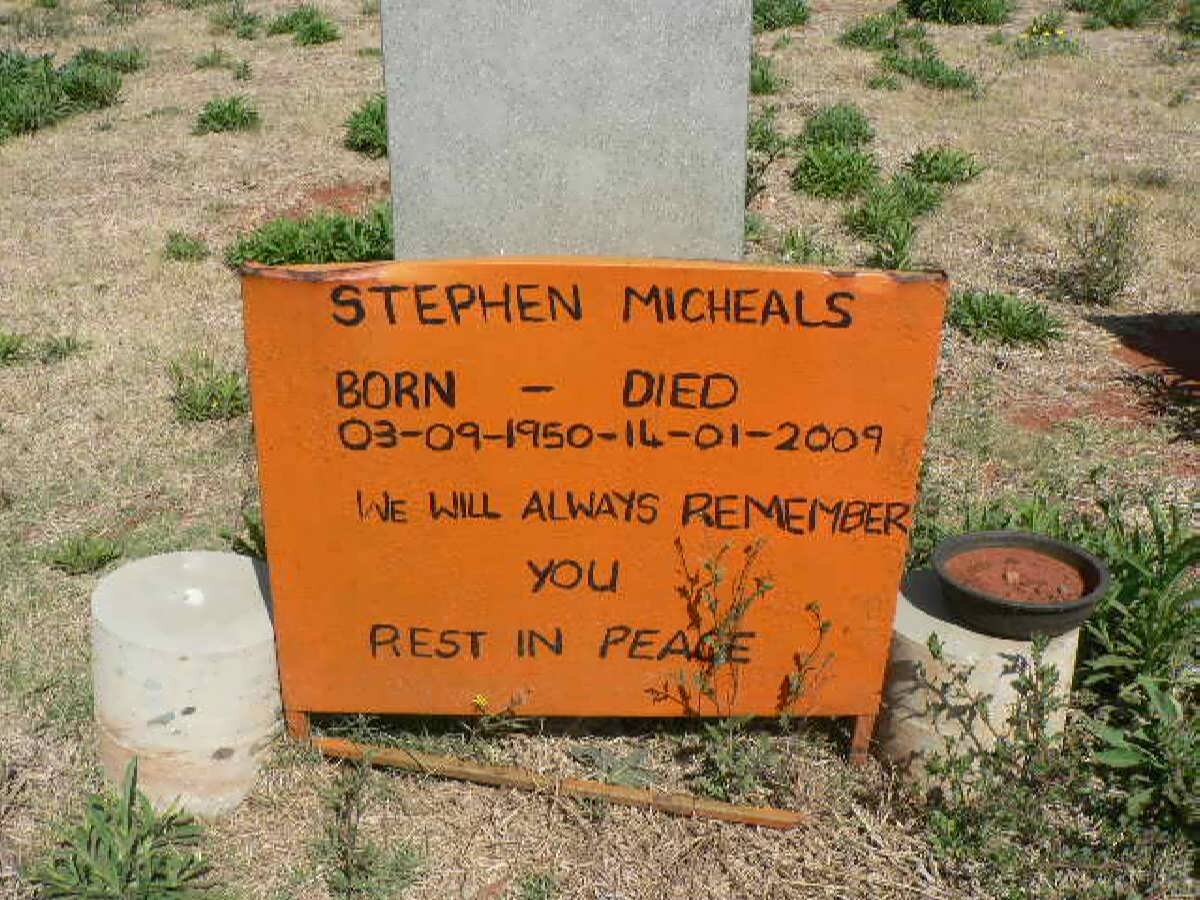 MICHEALS Stephen 1950-2009