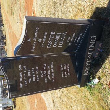 MOTAUNG Daniel Lerata 1951-2008