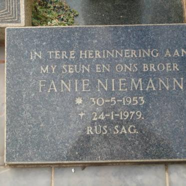 NIEMANN Fanie 1953-1979