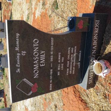 NOMASONTO Emily 1918-2007