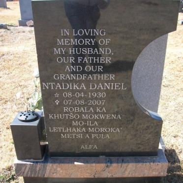 PHOFA Ntadika Daniel 1930-2007