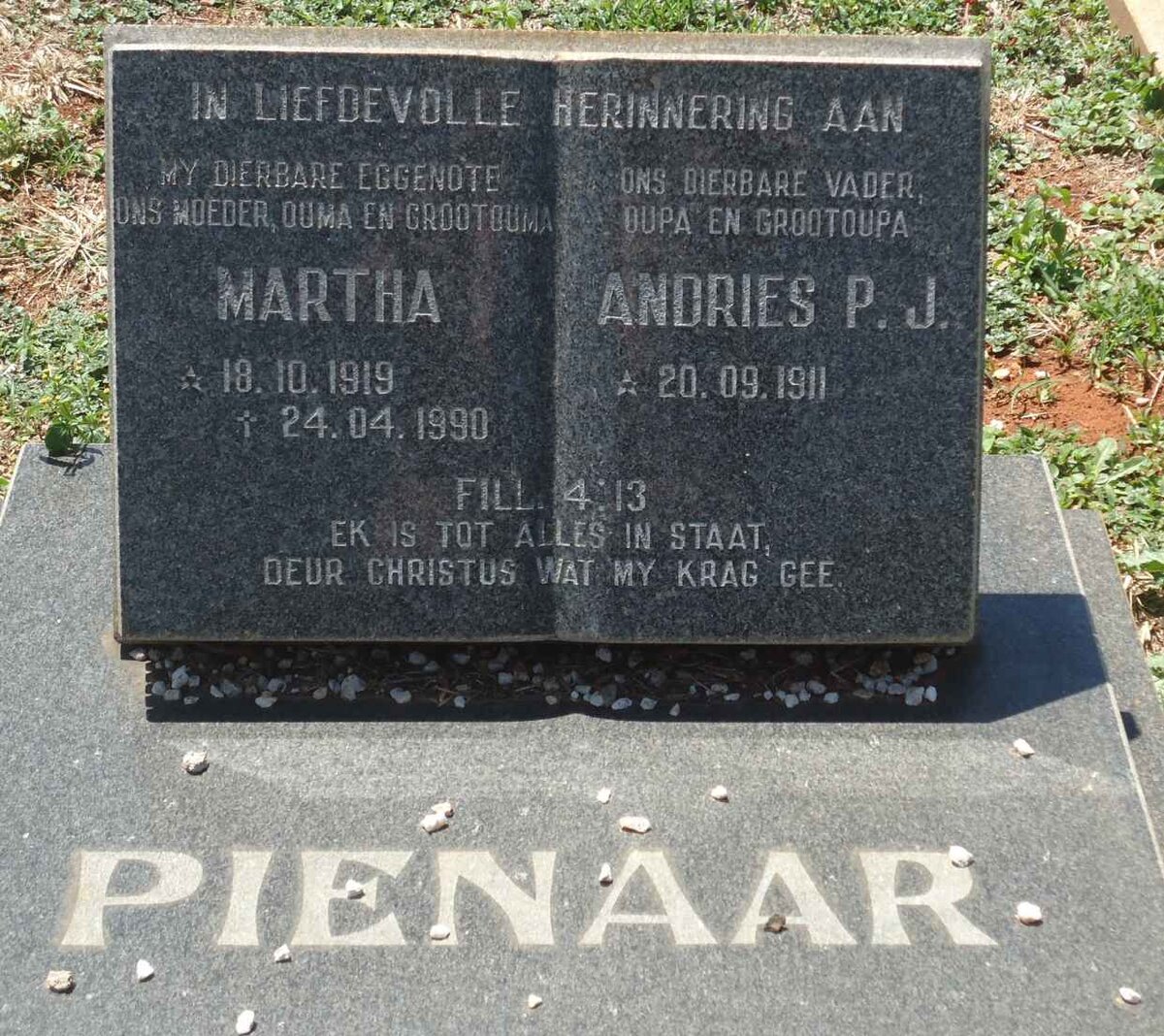 PIENAAR Andries P.J. 1911- &amp; Martha 1919-1990