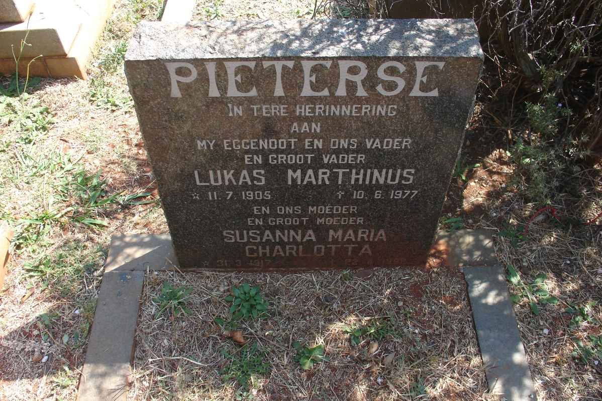 PIETERSE Lukas Marthinus 1905-1977 &amp; Susanna Maria Charlotta 1917-