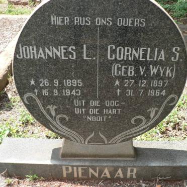 PIENAAR Johannes L. 1895-1943 &amp; Cornelia S. VAN WYK 1897-1964