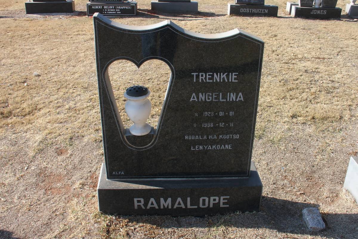 RAMALOPE Trenkie Angelina 1928-1998