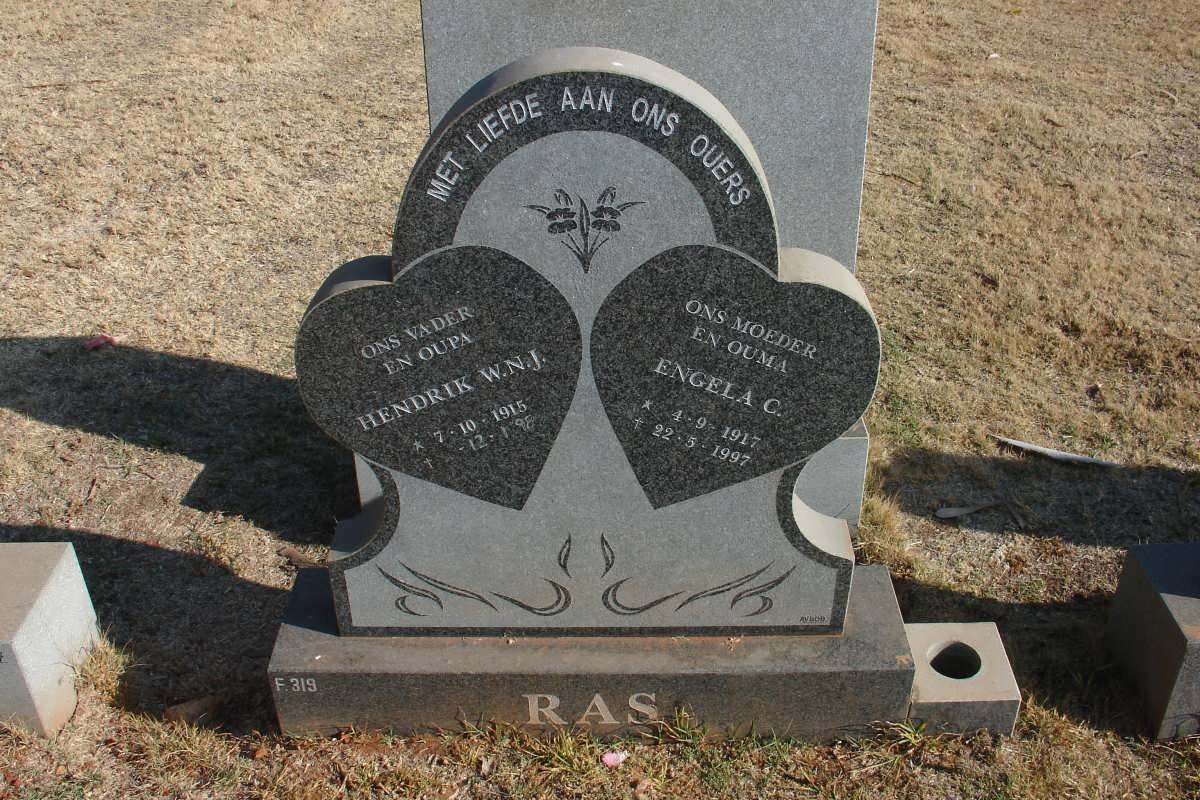 RAS Hendrik W.N.J. 1915-1998 &amp; Engela C. 1917-1997