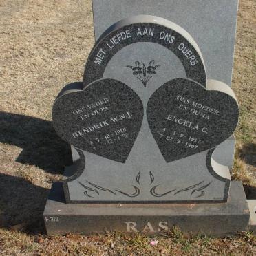 RAS Hendrik W.N.J. 1915-1998 &amp; Engela C. 1917-1997