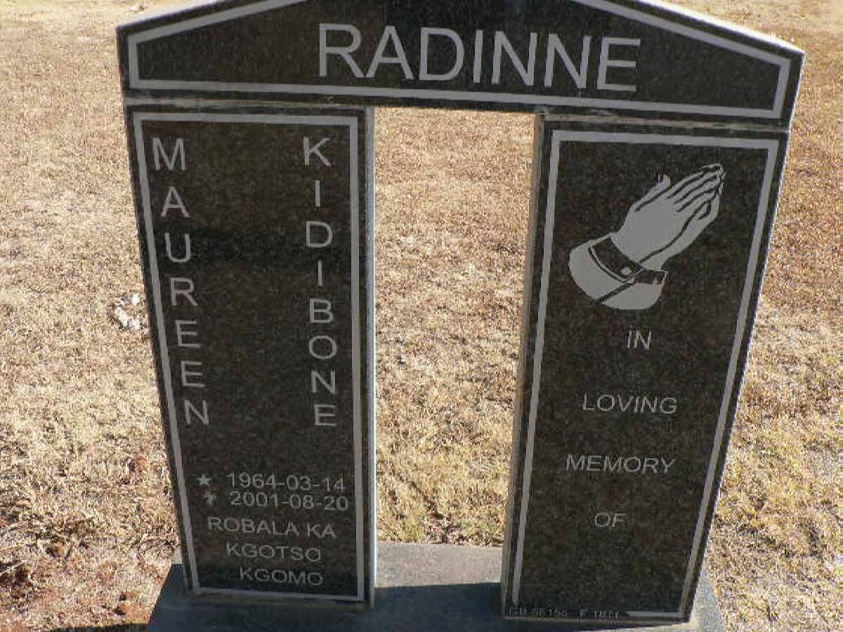 RADINNE Maureen Kidibone 1964-[2001