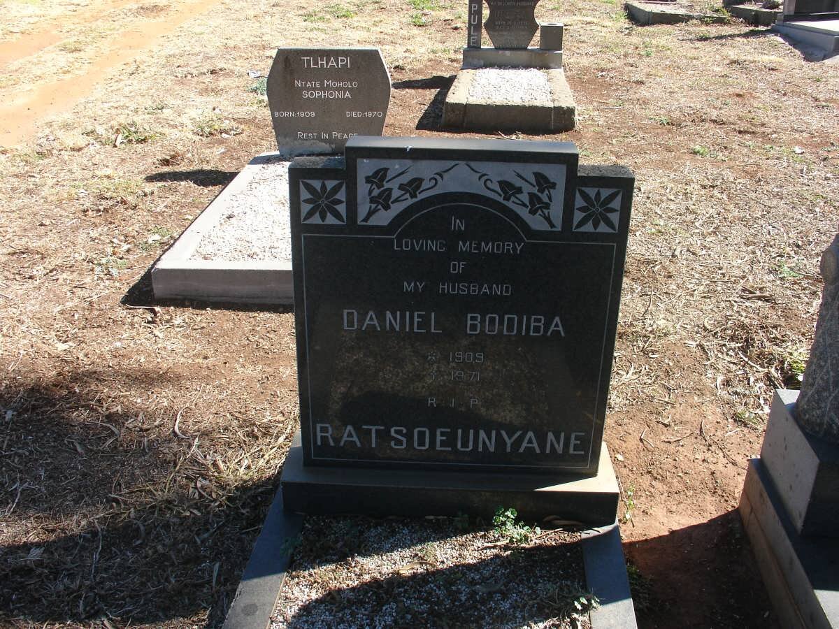 RATSOEUNYANE Daniel Badiba 1909-1971