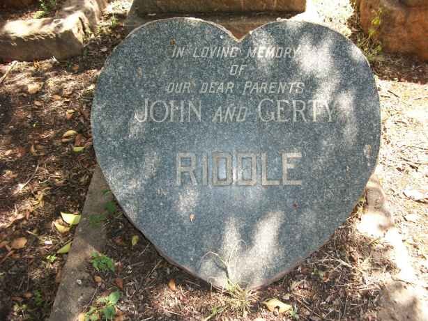 RIDDLE John &amp; Gerty