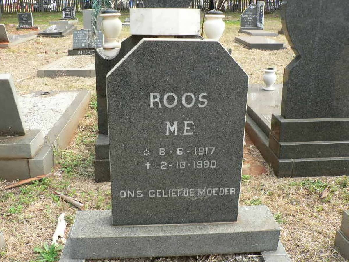 ROOS M.E. 1917-1990