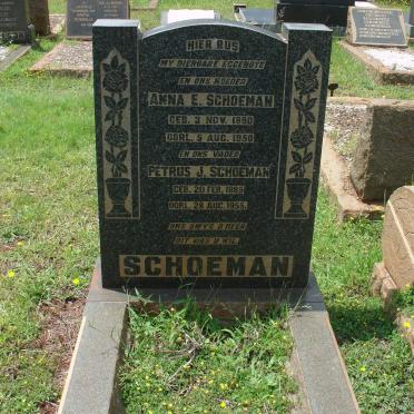 SCHOEMAN Petrus J. 1885-1955 &amp; Anna E. 1890-1950