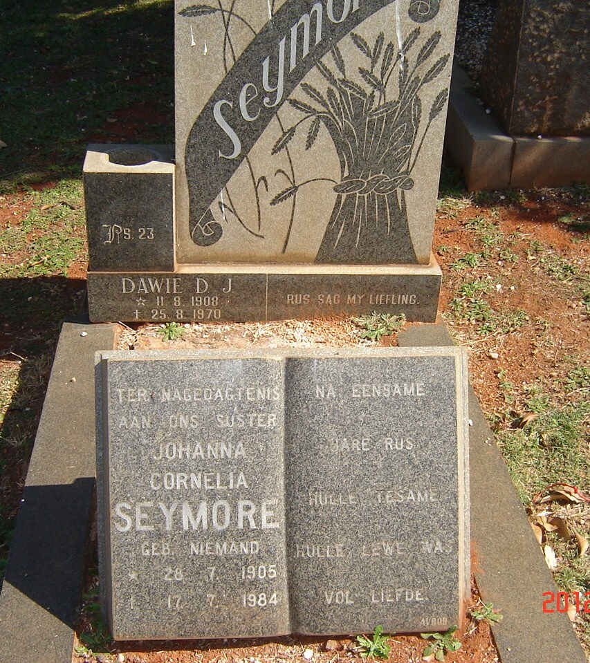 SEYMORE Dawie D.J. 1908-1970 &amp; Johanna Cornelia NIEMAND 1905-1984 