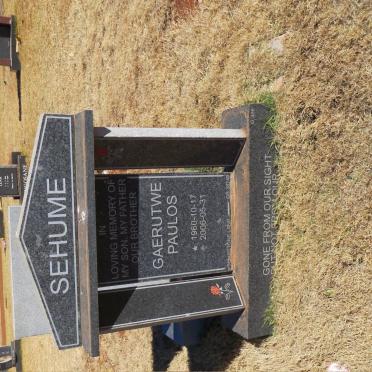 SEHUME Gaerutwe Paulos 1960-2006