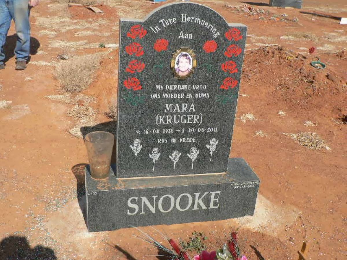 SNOOKE Mara nee KRUGER 1938-2011