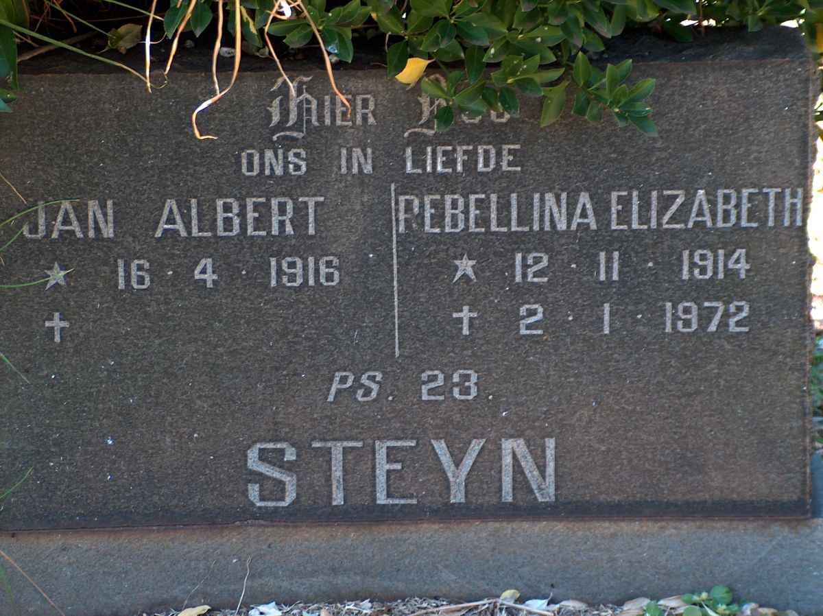 STEYN Jan Albert 1916- &amp; Rebellina Elizabeth 1914-1972