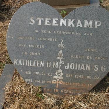 STEENKAMP Johan S.G. 1949-1983 &amp; Kathleen H.M. 1918-1984