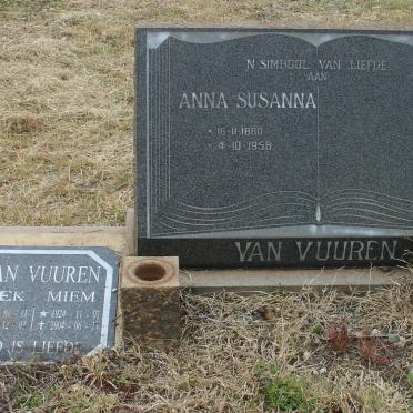VUUREN Anna Susanna, van 1880-1958 :: VAN VUUREN Niek 1920-2002 &amp; Miem 1924-2004