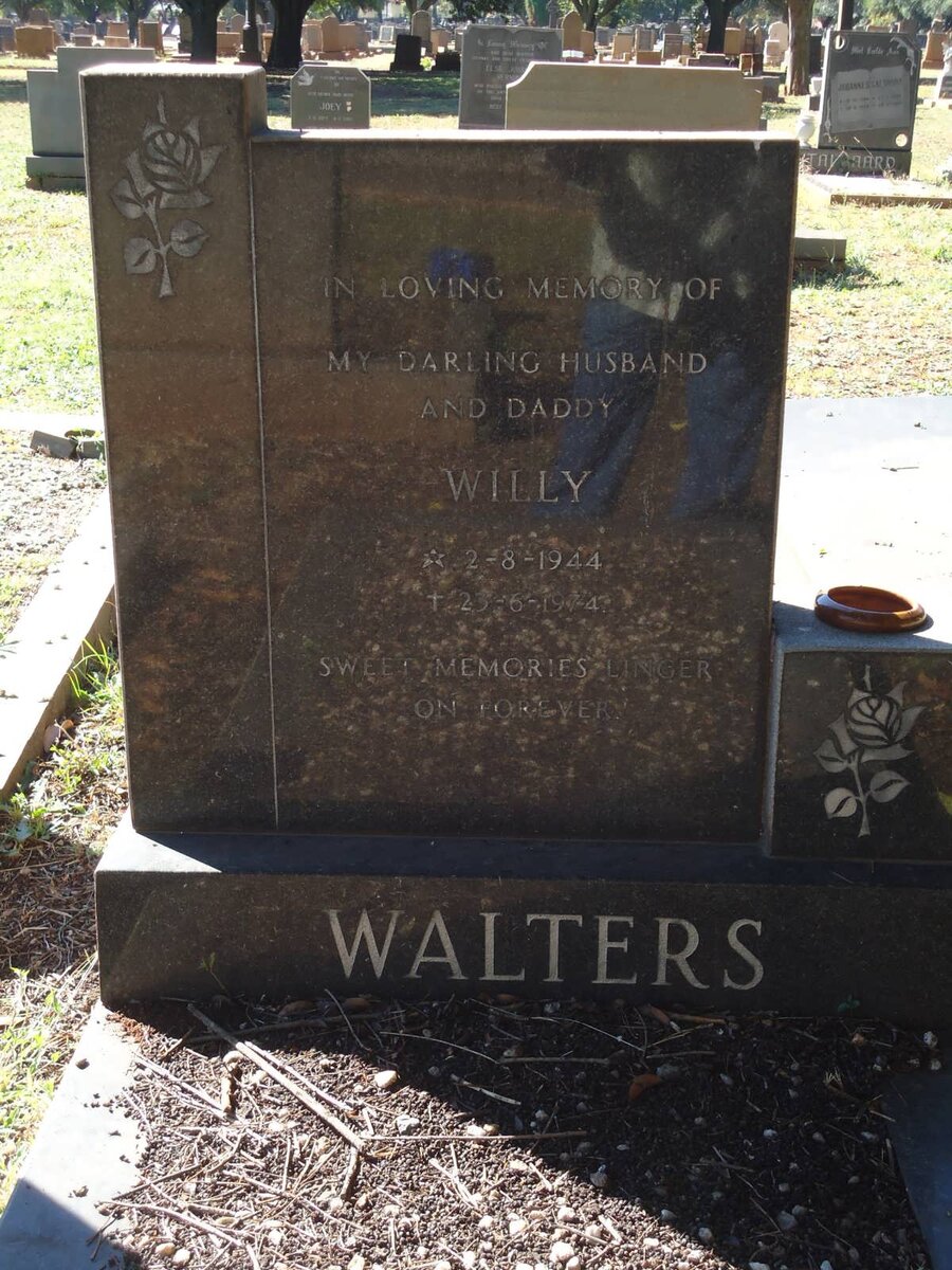 WALTERS Willy 1944-1974
