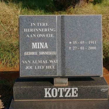 KOTZE Mina nee SONNEKUS 1911-2000