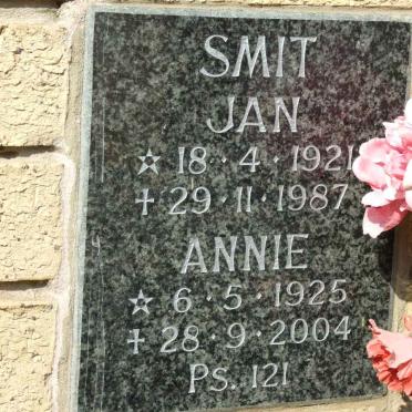 SMIT Jan 1921-1987 &amp; Annie 1925-2004