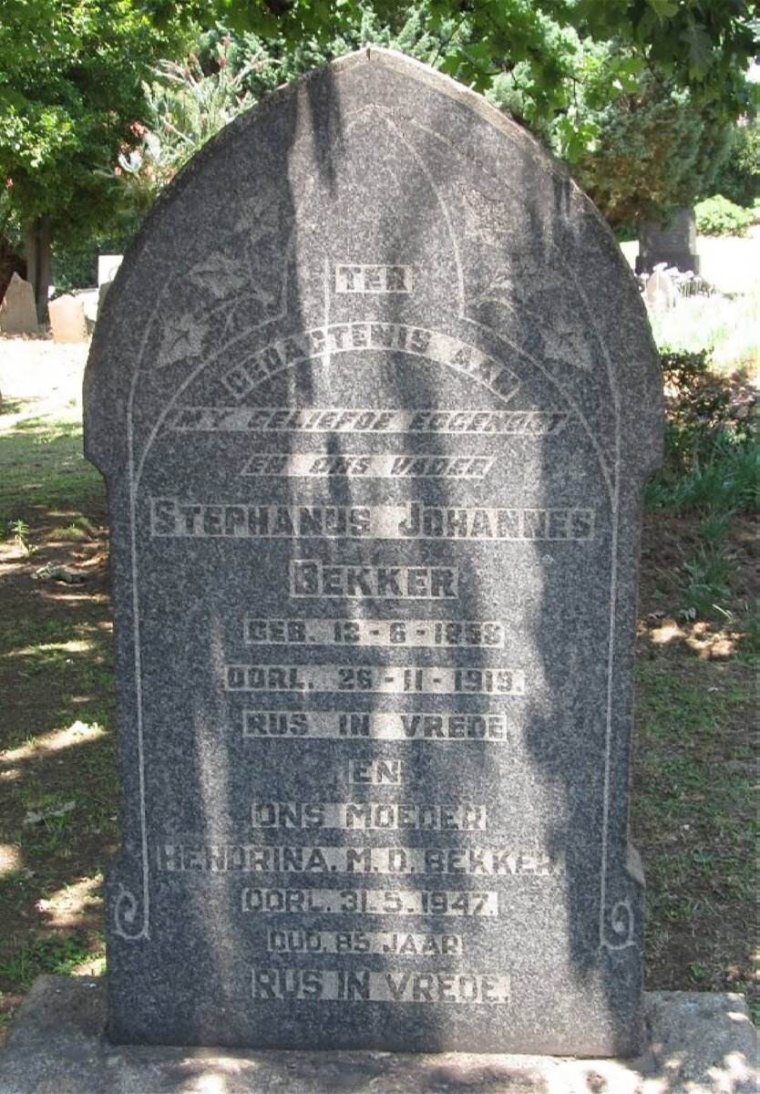 BEKKER Stephanus Johannes 1858-1919 &amp; Hendrina M.D. -1947