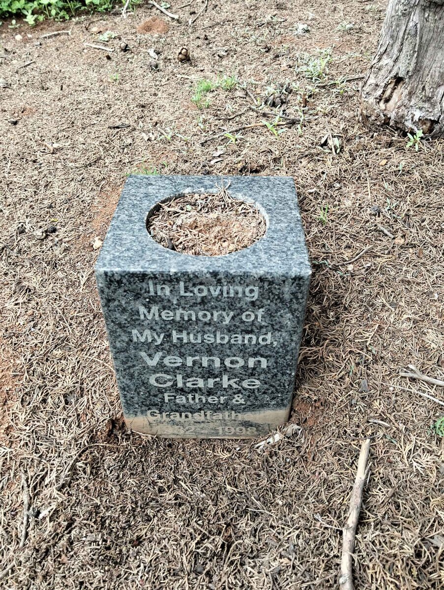 CLARKE Vernon 1932-1998