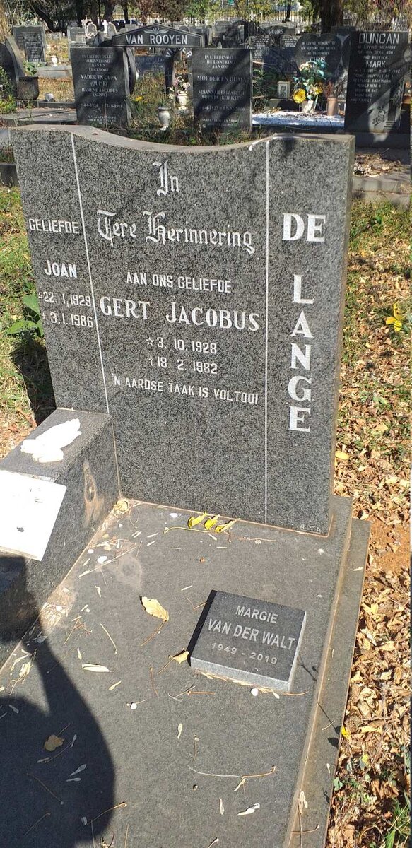 LANGE Gert Jacobus, de 1928-1982 & Joan 1929-1986 :: VAN DER WALT Margie 1949-2019