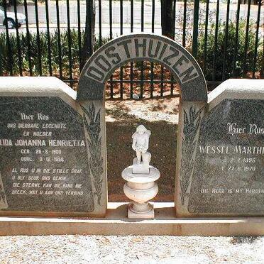 OOSTHUIZEN Wessel Marthinus 1896-1970 &amp; Alida Johanna Henrietta 1900-1956