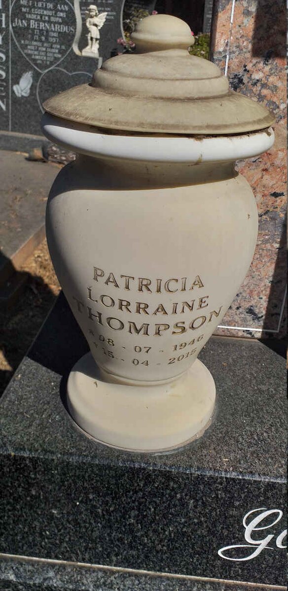 THOMPSON Patricia Lorraine 1946-2015 :: THOMPSON John Martin Anthony 1981-1997 _2