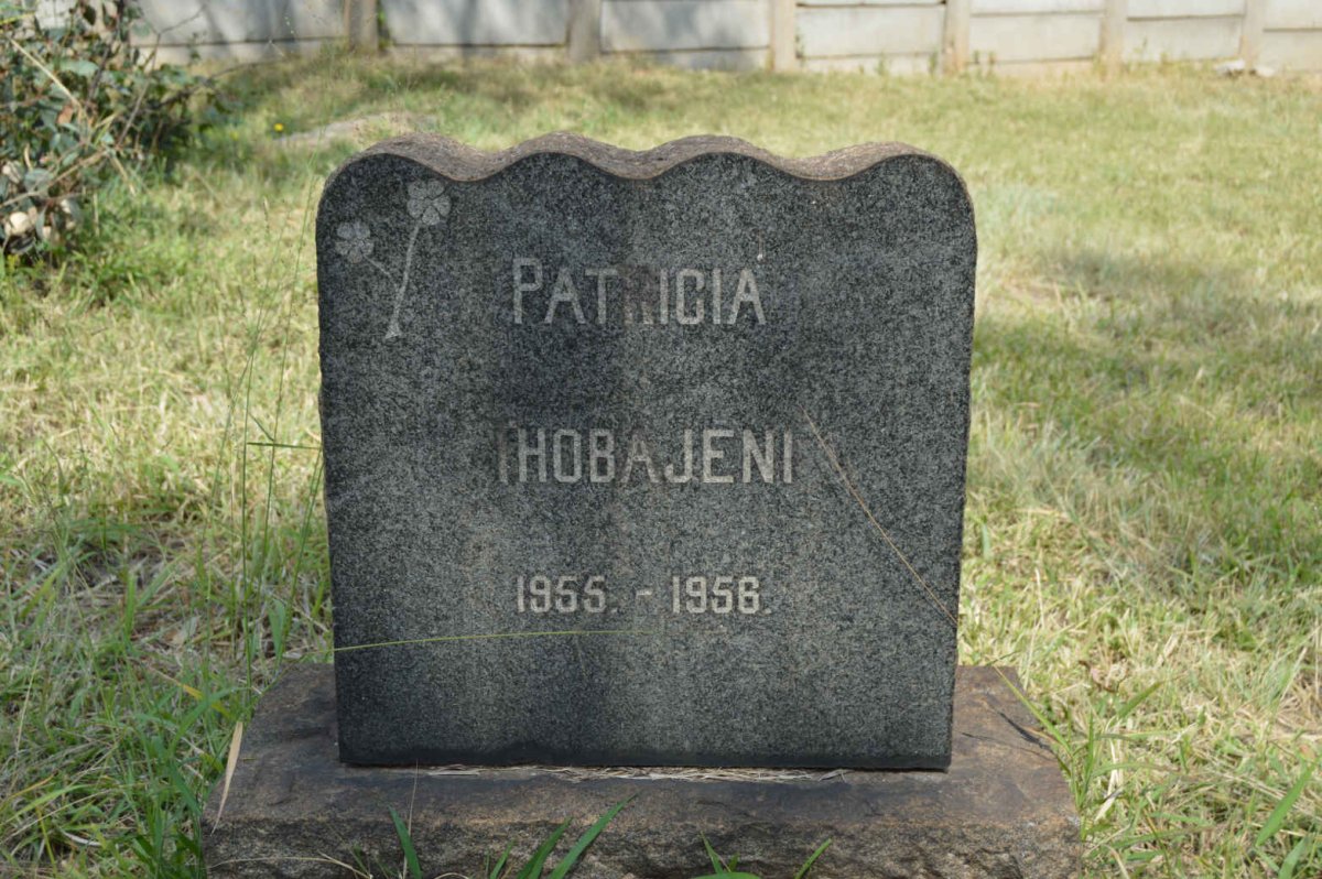 IHOBAJENI Patricia 1955-1956