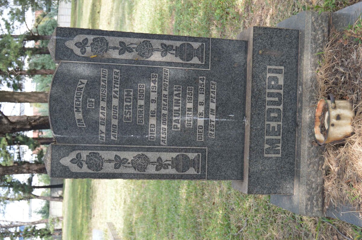 MEDUPI Esrom 1908-1948 Paulinah 1858-1954