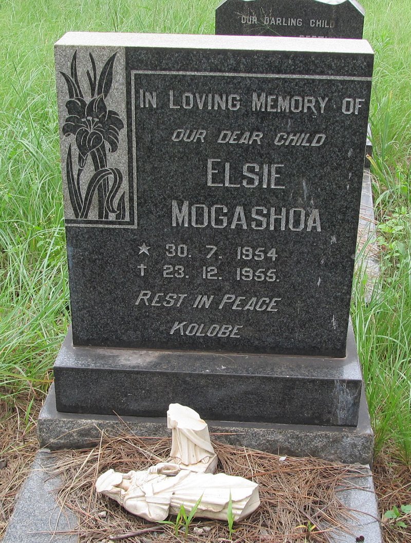 MOGASHOA Elsie 1954-1955