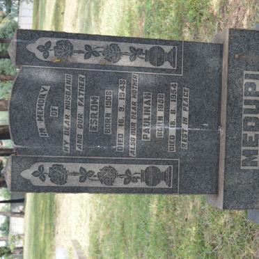 MEDUPI Esrom 1908-1948 Paulinah 1858-1954