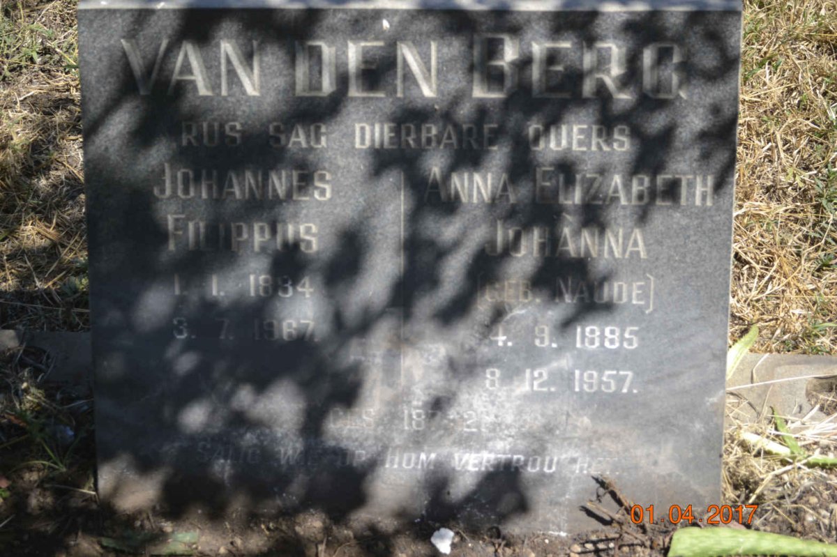 BERG Johannes Filippus, van den 1884-1967 &amp; Anna Elizabeth Johanna NAUDE 1885-1957