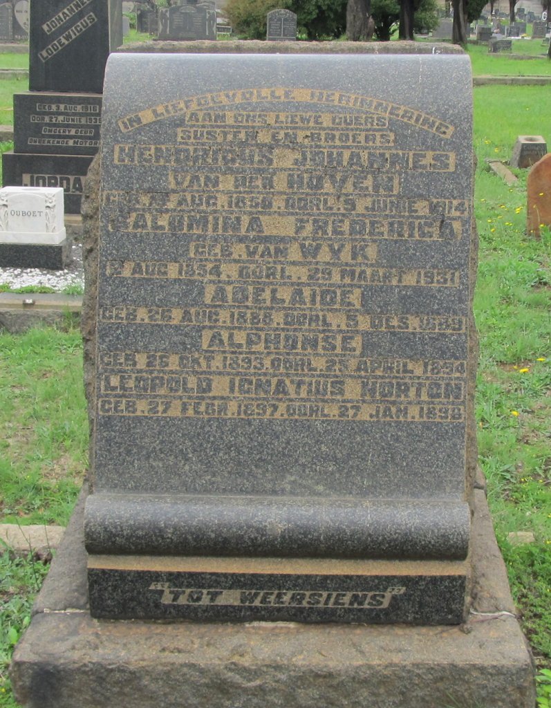 HOVEN van der :: VAN WYK 