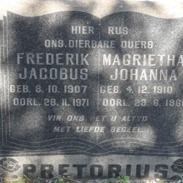 PRETORIUS Frederik Jacobus 1907-1971 &amp; Magrietha Johanna 1910-1961