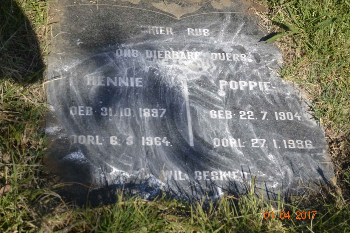 ? Hennie 1897-1964 &amp; Poppie 1904-1986