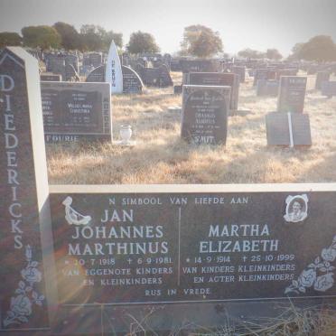 DIEDERICKS Jan Johannes Marthinus 1918-1981 &amp; Martha Elizabeth 1914-1999