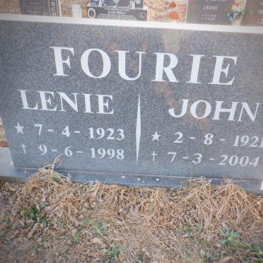FOURIE John 1921-2004 &amp; Lenie 1923-1998