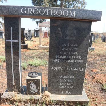 GROOTBOOM Robert Thozamile 1929-2007