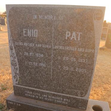 KLERK Pat, de 1937-2005 &amp; Enid 1934-1995