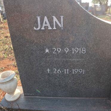 LABUSCHAGNE Jan 1918-1991 &amp; Joey 1919-1997